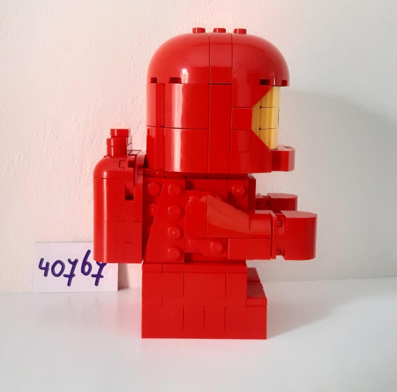 LEGO Space 40767: babyastronaut, Up-Scaled Baby Astronaut, limited edtiion