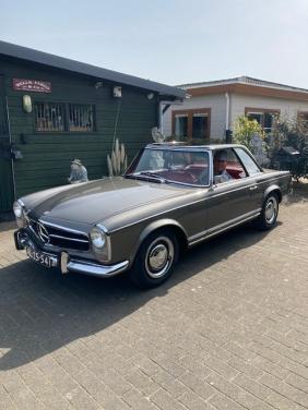 Mercedes 230 SL Pagode uit 1964