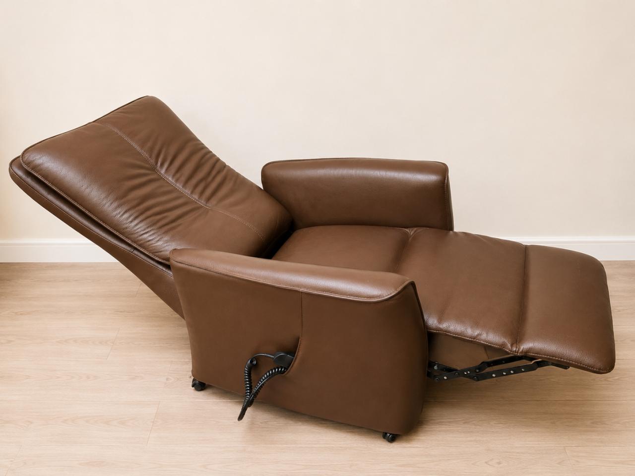 Prominent relaxfauteuil met sta op functie
