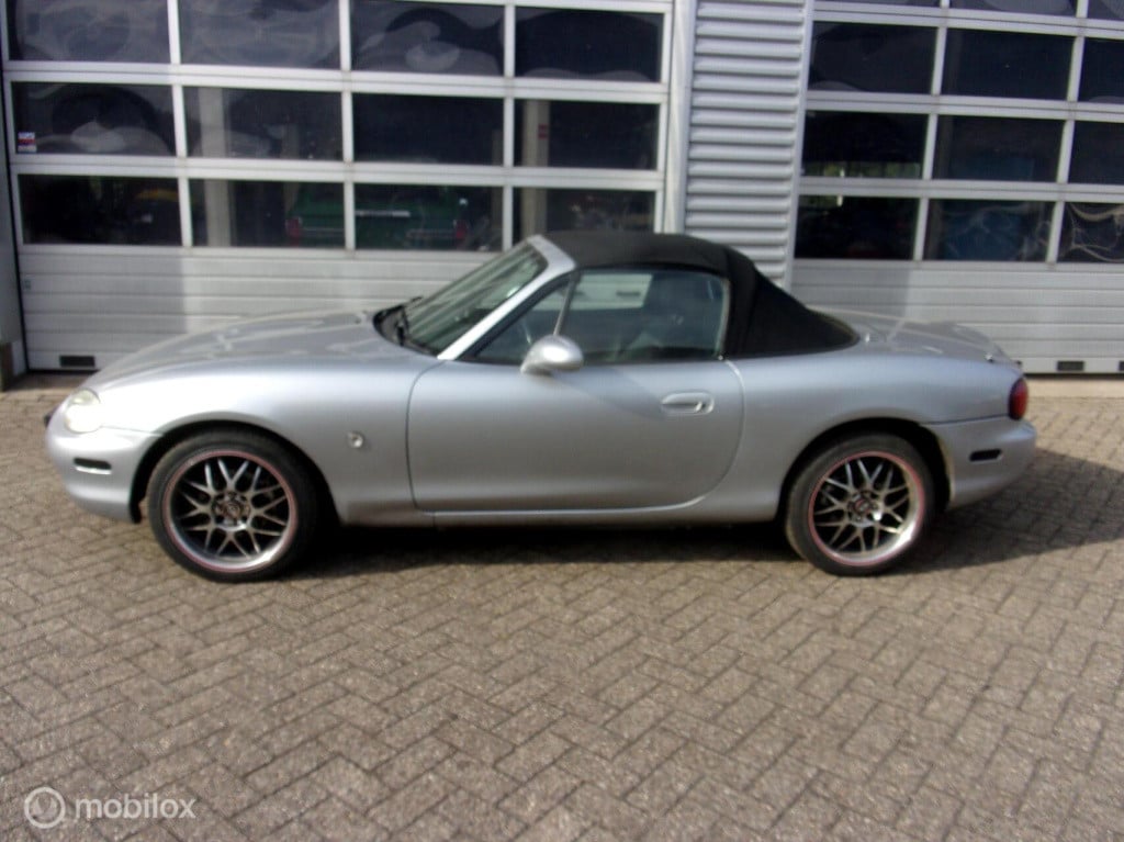 Mazda Mx-5 1.6i