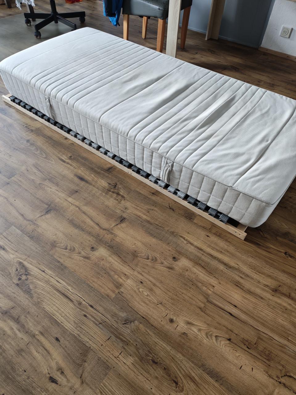 Matras en lattenbodem