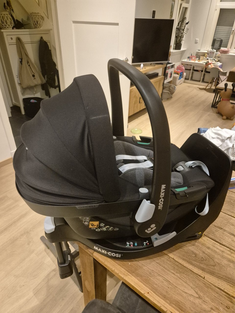 Maxi cosi Pebble 360 inclusief base en winterhoes