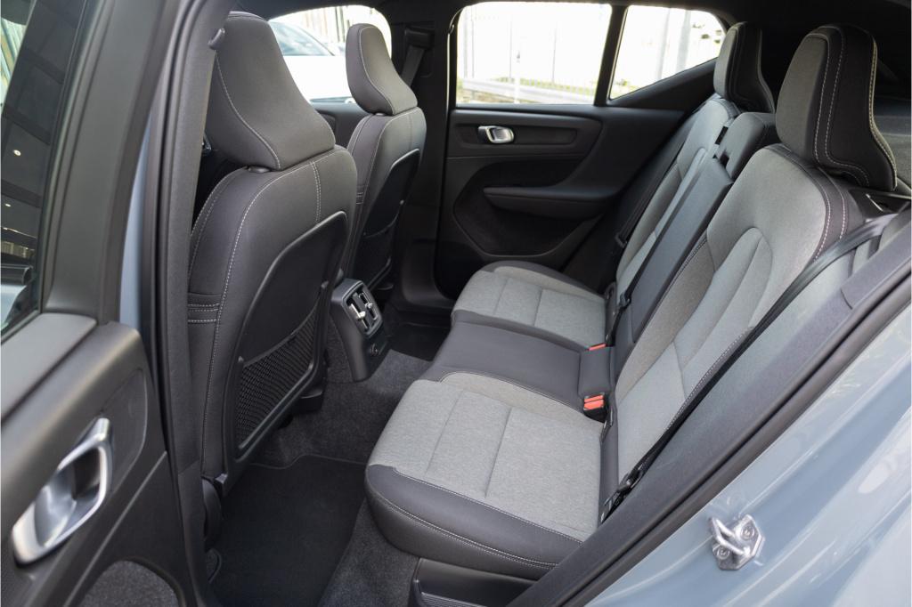 Volvo XC40 1.5 t5 recharge r-design expression ✅pano✅360°✅led✅h&k audio✅tre