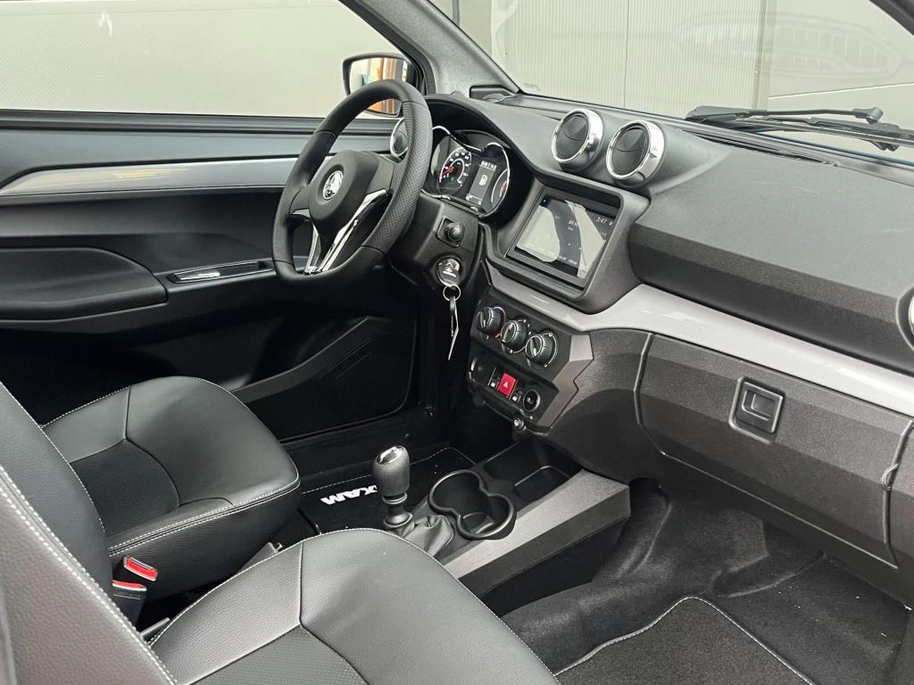 Aixam Crossover brommobiel suv met abs en reservewiel