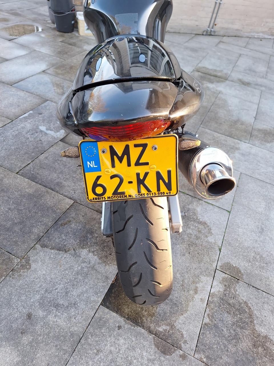 Suzuki SV 650 naked bike