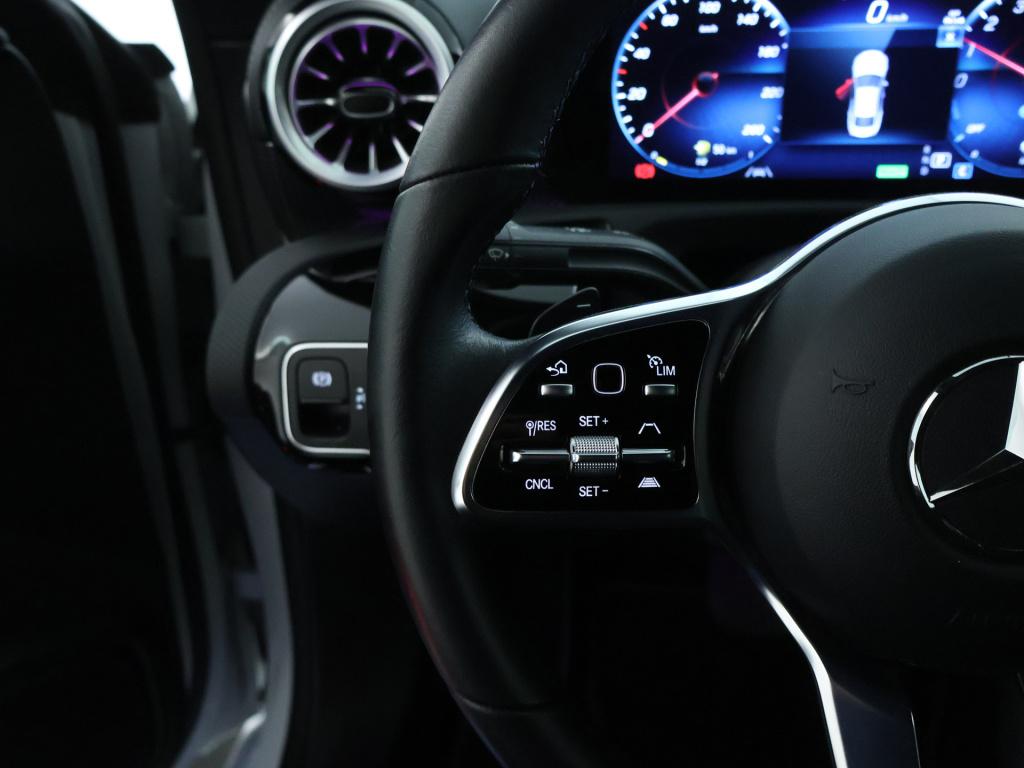 Mercedes-Benz Cla 250 e plug-in hybride elektrische achterklep | smartphone