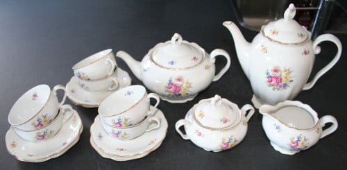 THEE EN KOFFIE SERVIES