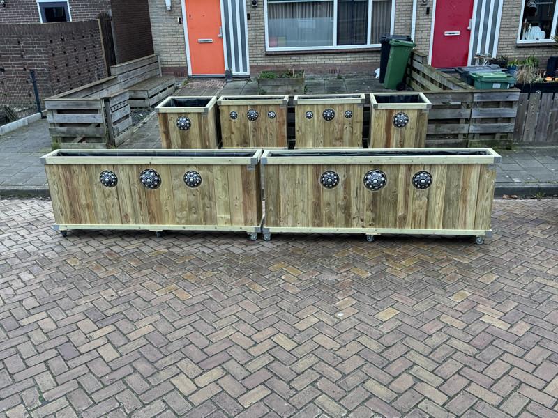 Zeeuwse knop bloembakken projecten ter inspiraties L200 x B35 x H85