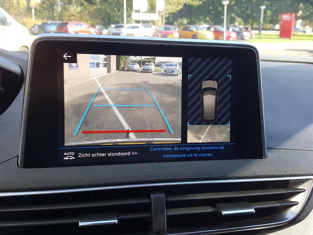 Peugeot 3008 1.2pt 130pk allure trekhaak | navi | apple carplay & android a