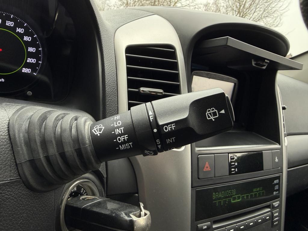 Chevrolet Captiva 2.4i shadow 2wd