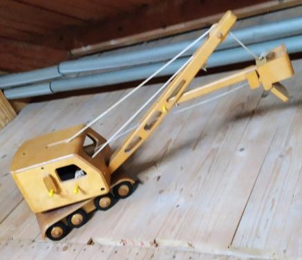 Houten speelgoed: kraan