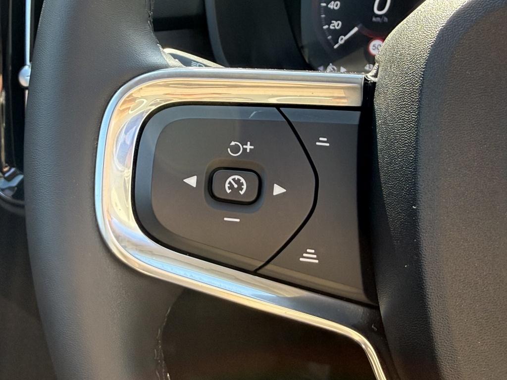 Volvo XC40 t5 262pk recharge ultimate bright| full options !!