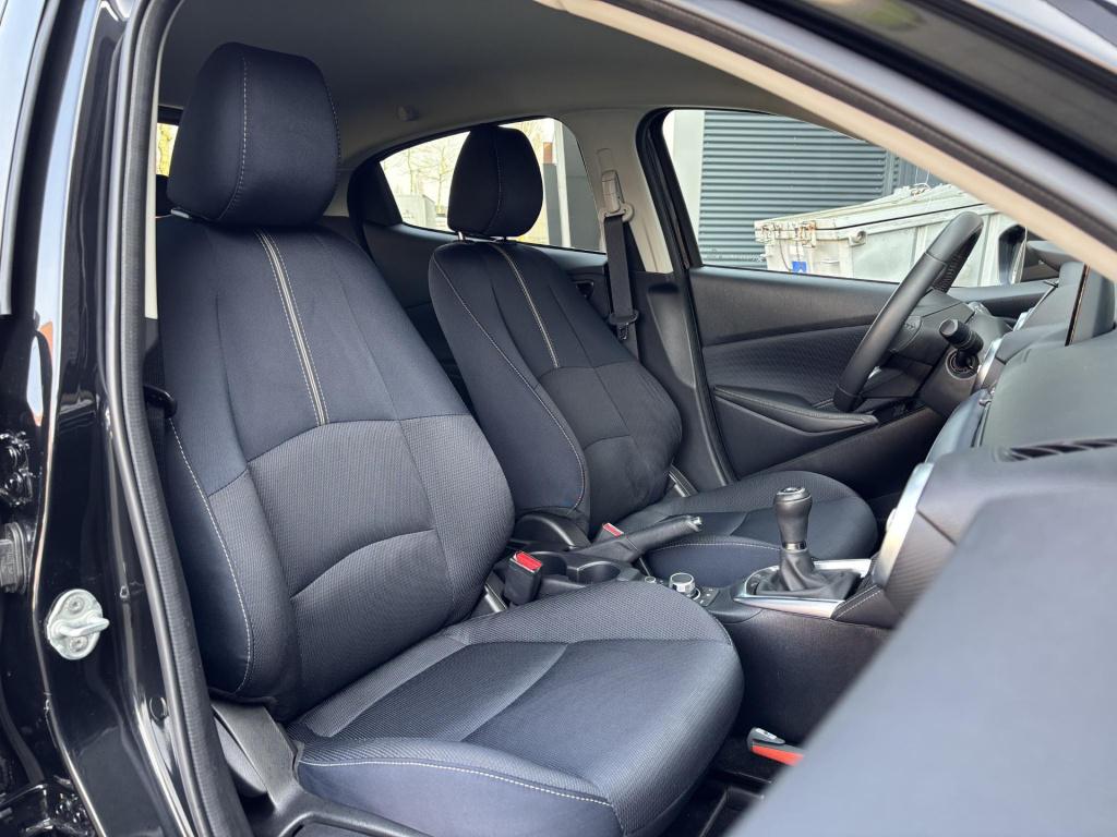 Mazda 2 1.5 skyactiv-g luxury i-activesense pack, nl-auto!