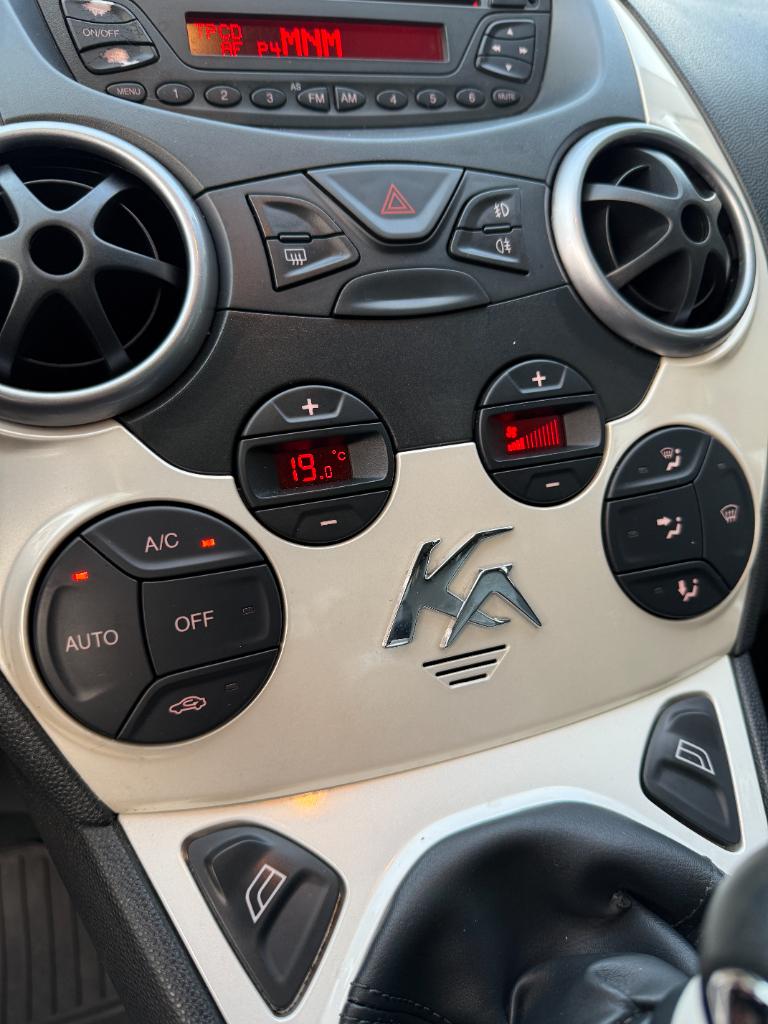 Ford KA 1.2 titanium - full option - lage kmstand