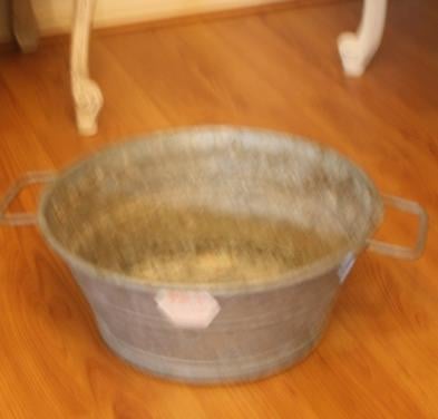 Middelgrote antieke zinken teil