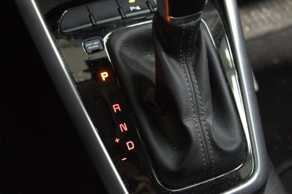 Kia Stonic 1.0 t-gdi 120pk dct7 gt-line