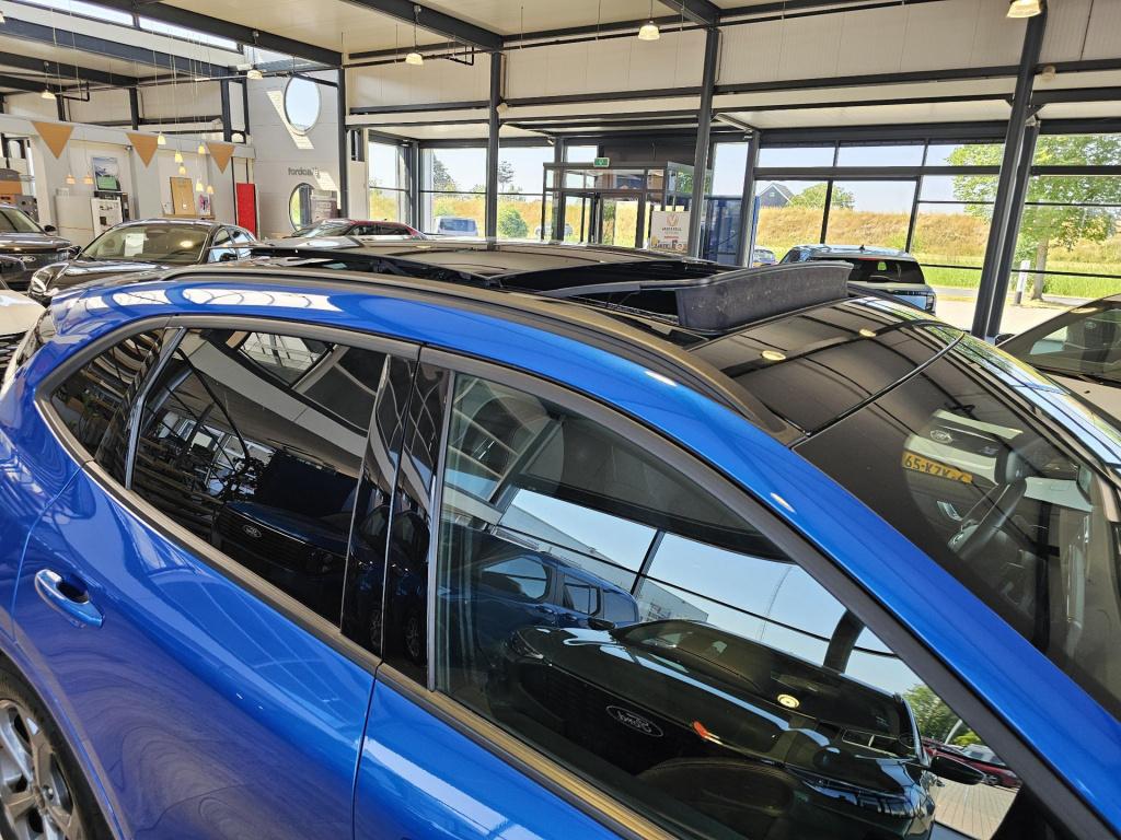Ford Kuga st-line x 2.5 phev 243pk
