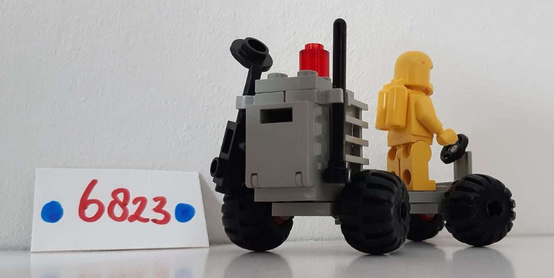 Lego Classic Space 6823: Surface Transport
