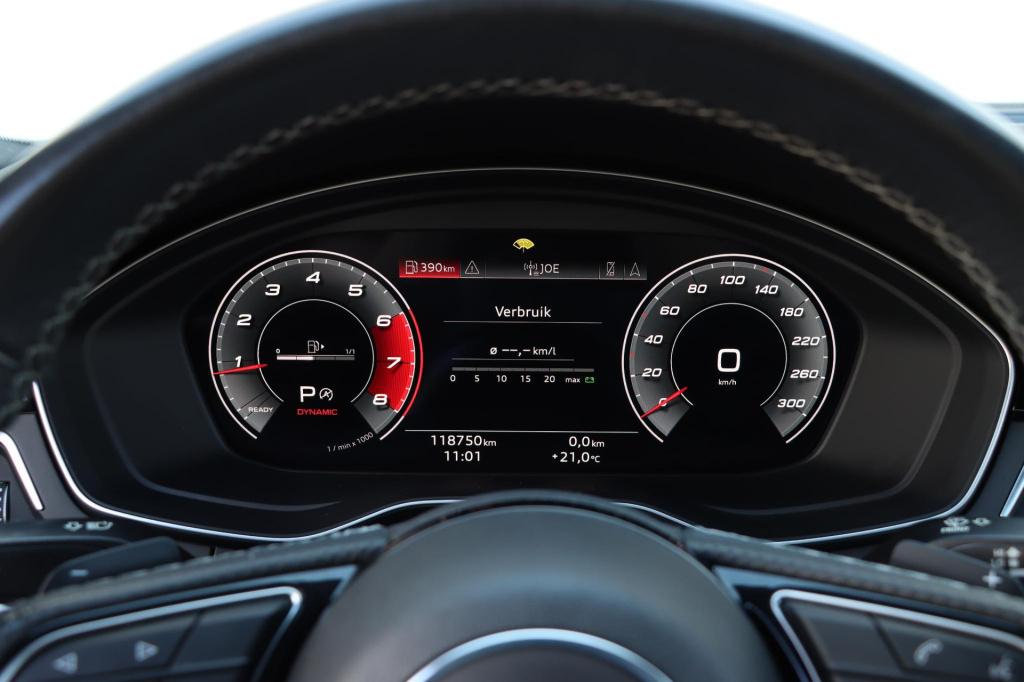 Audi A4 limousine 40 tfsi 204pk s tronic s edition