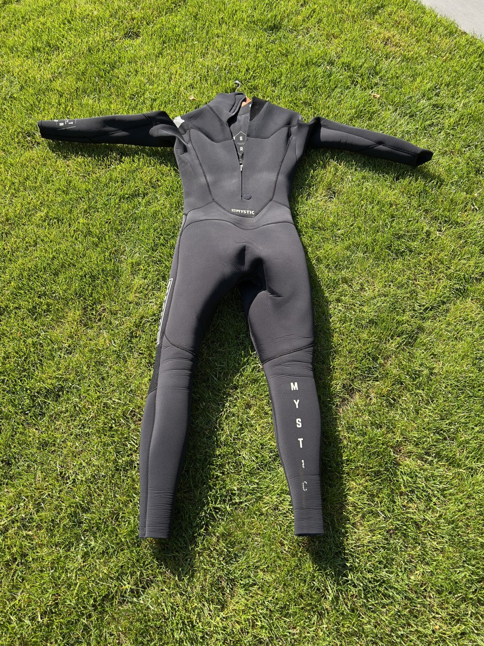 Mystic Wetsuit 4/3 Medium (backzip)