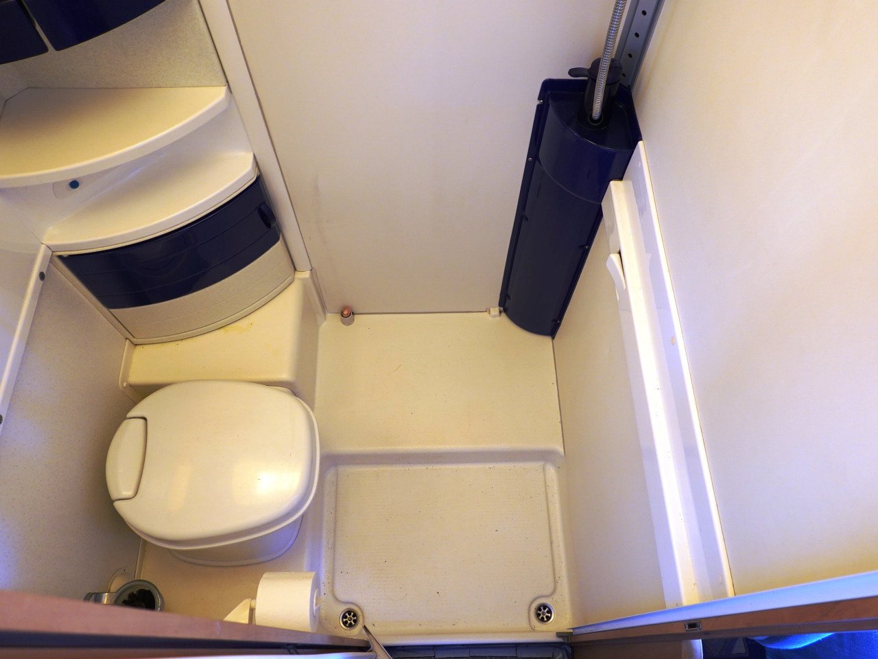 Ruime Hymer camper, ideaal voor weekendjes weg of lange reizen, voor 4 pers