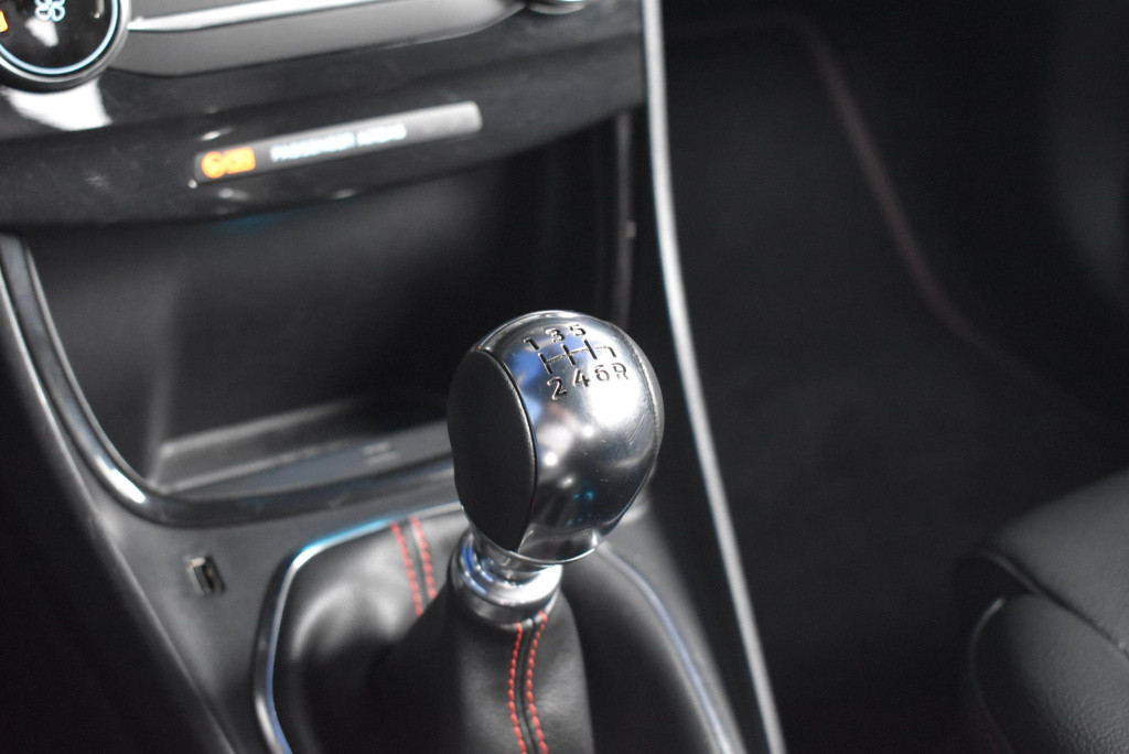Ford Puma 1.0 ecoboost hybrid st-line | half-leder | navigatie | apple carp