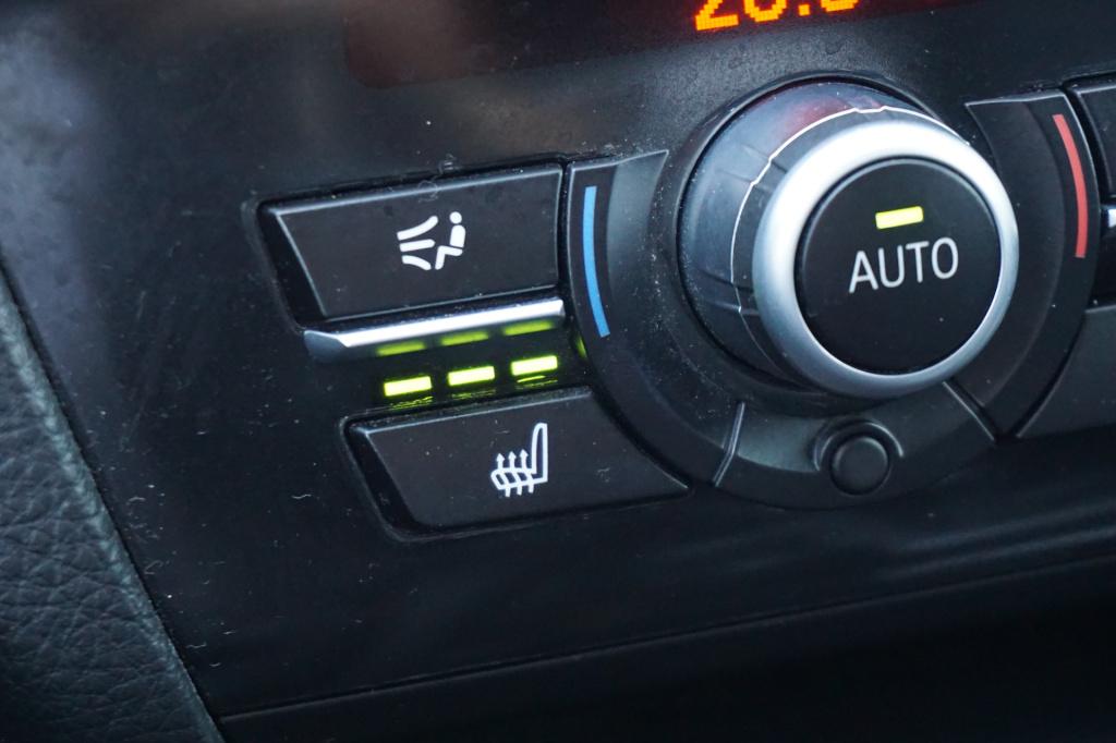 BMW 5 Serie touring 520i high executive automaat - climate / navi / cruise 