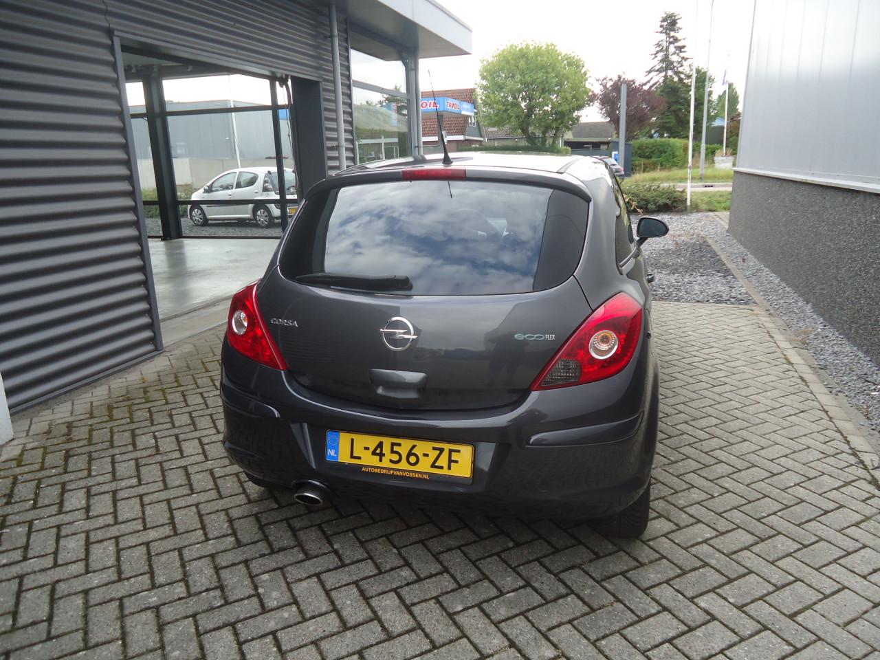 OPEL CORSA 12-16V 3DRS SELECTION
