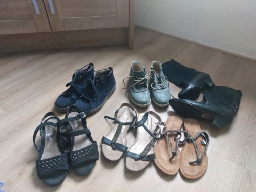 Opruiming (nieuwe) schoenen maat 38