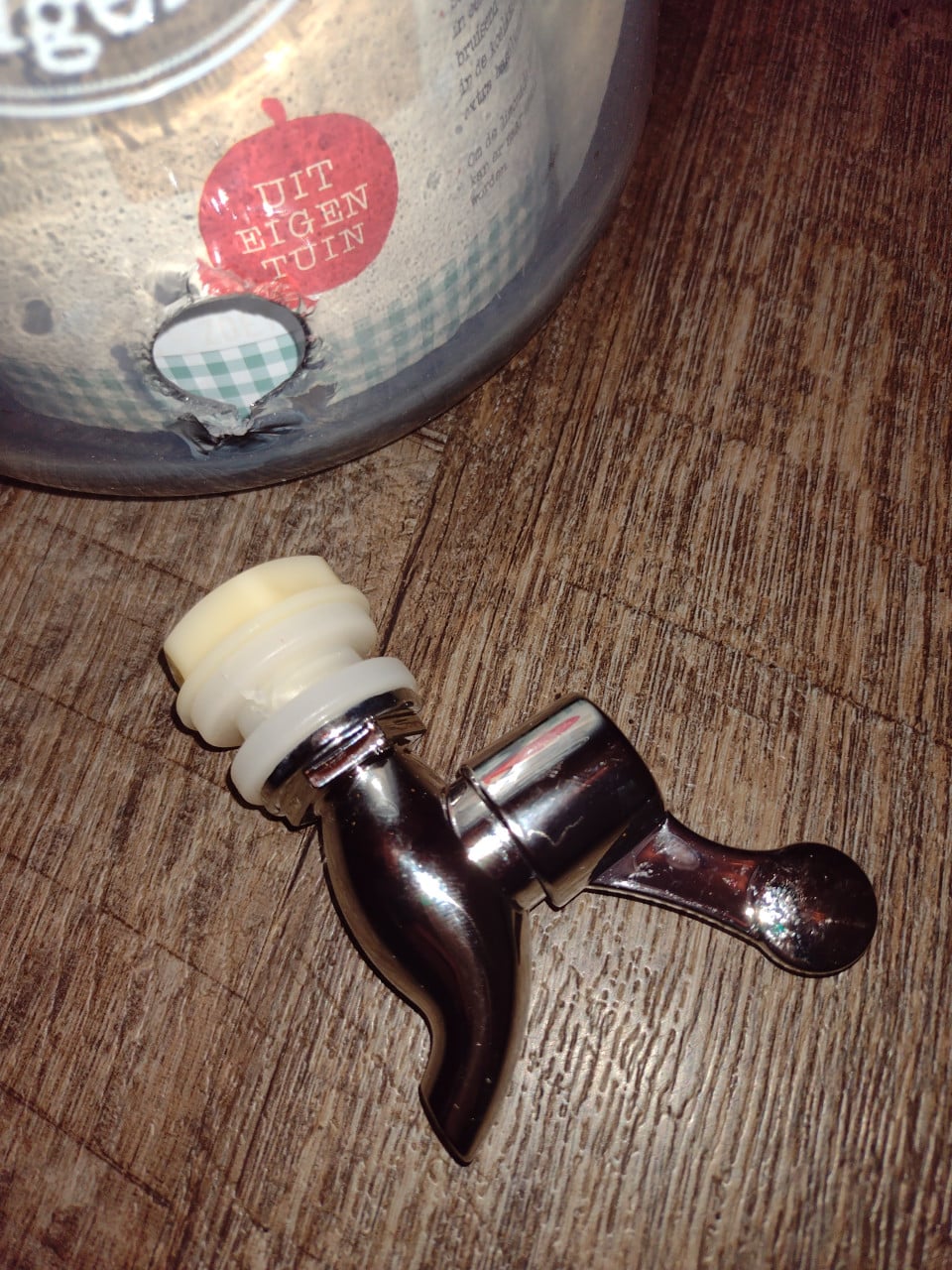 Drank of limonade tap Glas met kraantje