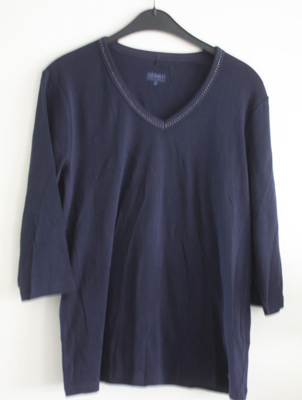 Tshirt donkerblauw met steentjes hals  maat 46