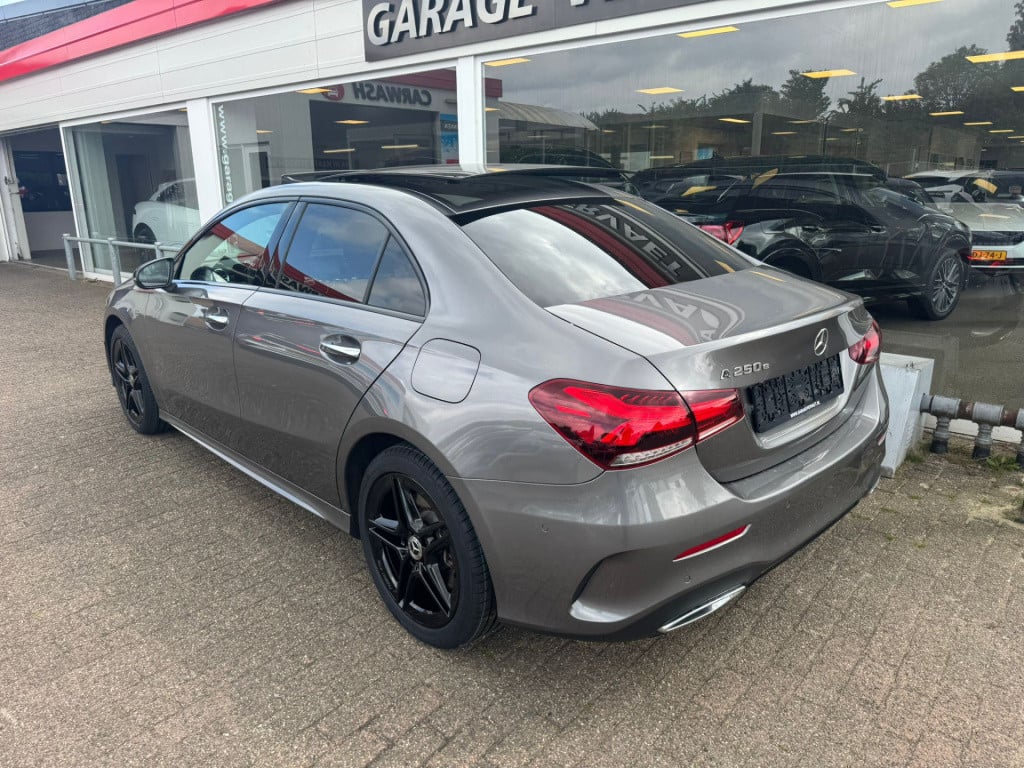 Mercedes-Benz A-Klasse 250 e business solution amg limited