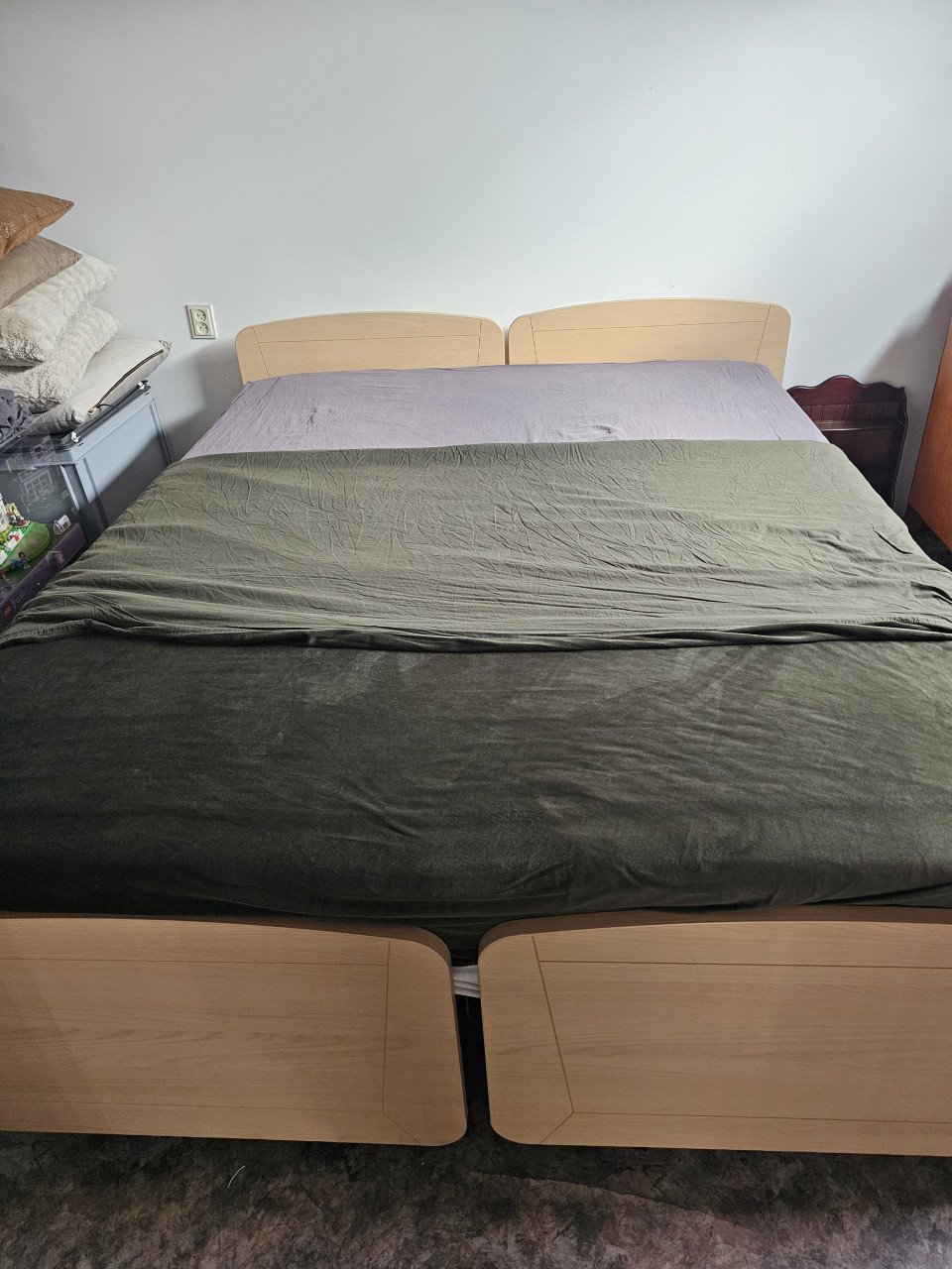 Tweepersoonsbed 2.10x1.60 zeer goed