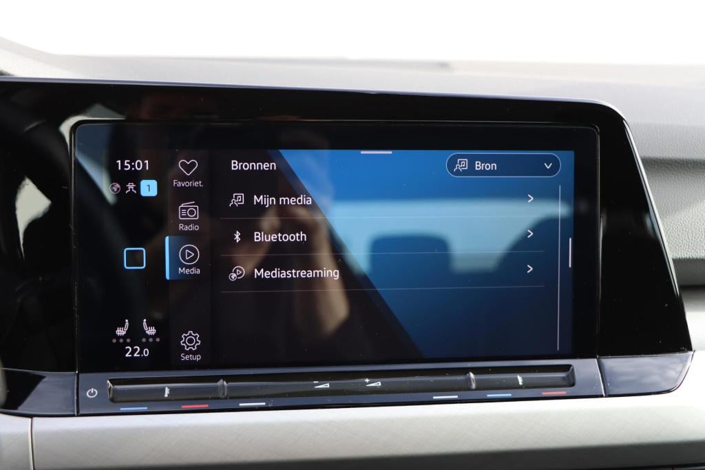 Volkswagen Golf 1.5 tsi life 130pk