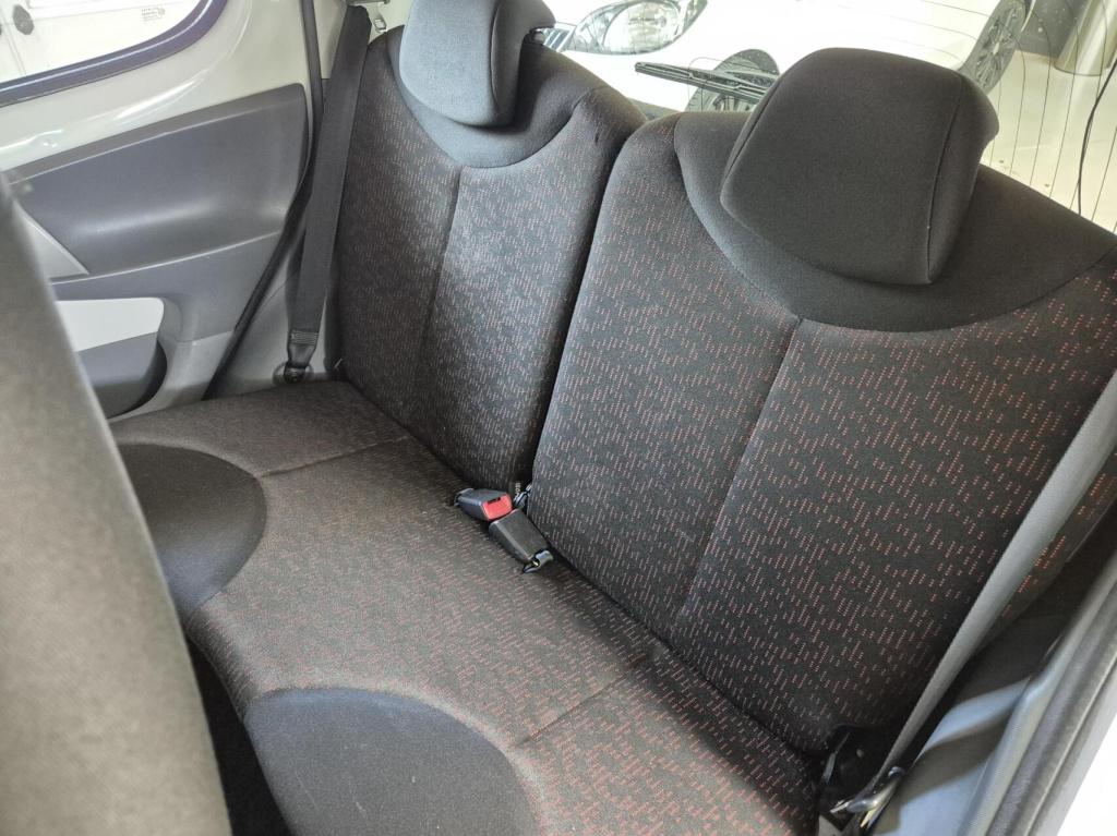 Peugeot 107 1.0-12v xr origineel nl / 5-deurs / airco