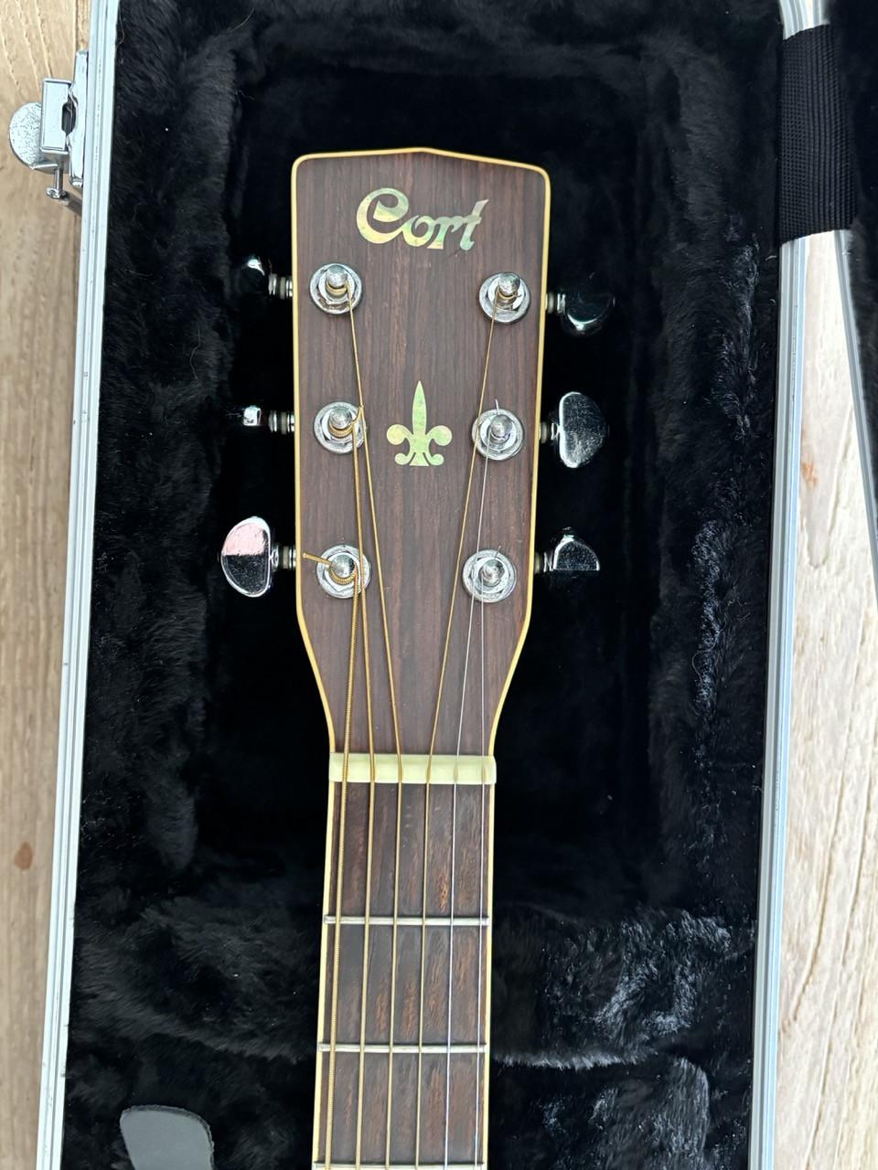 Semi-akoestische Cort MR730FX