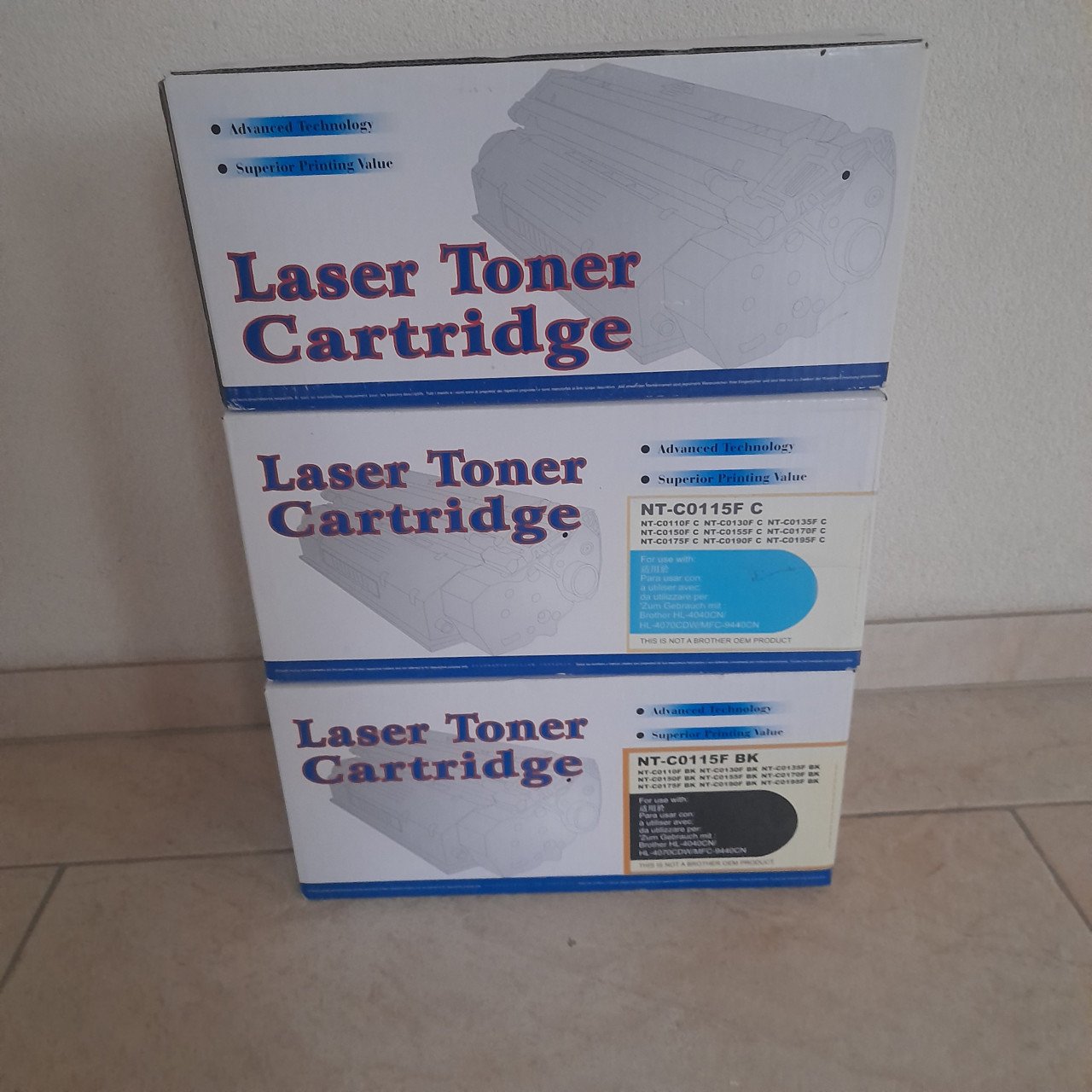 Nieuwe toners, nog geseald in de verpakking.