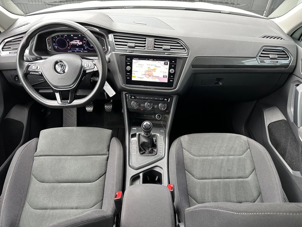 Volkswagen Tiguan 1.5 tsi act 150pk r-line | virtual cockpit | camera | erg