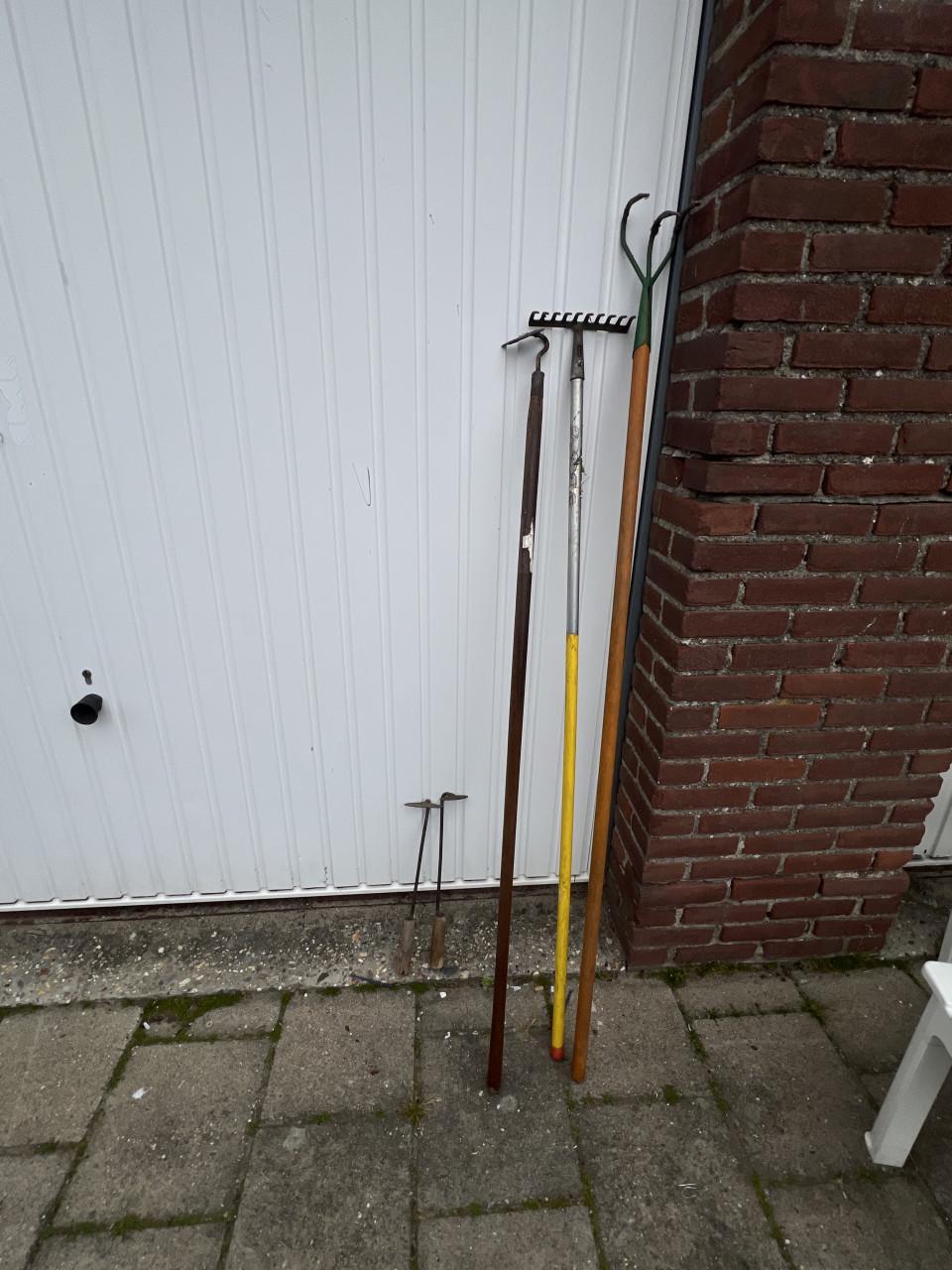 Tuingereedschappen àlles voor €10,-