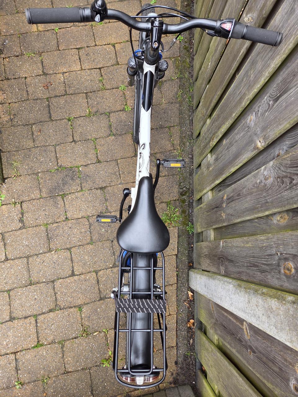 Batavus Snake 24 inch met 3 versnellingen