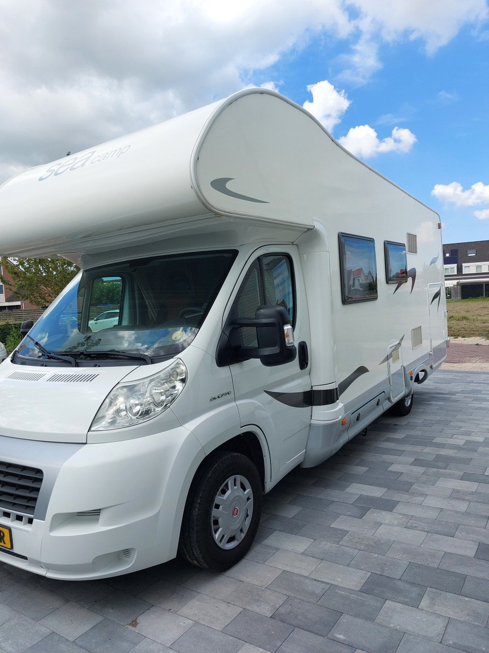 Camper