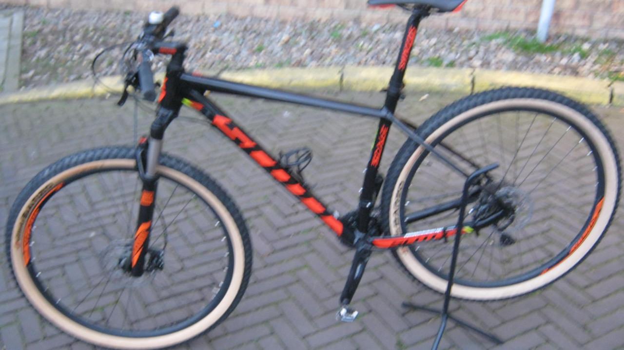 TE KOOP SCOTT 29 ER SHIMANO SLX AF GEMONTEERD MET ROCK SHOX VORK