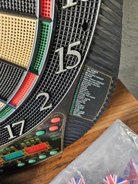 Mooi werkend Elektronisch Dartbord met Pijlen en Adapter