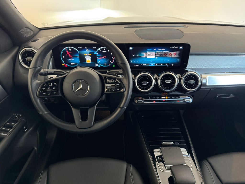 Mercedes-Benz Glb 200 business solution