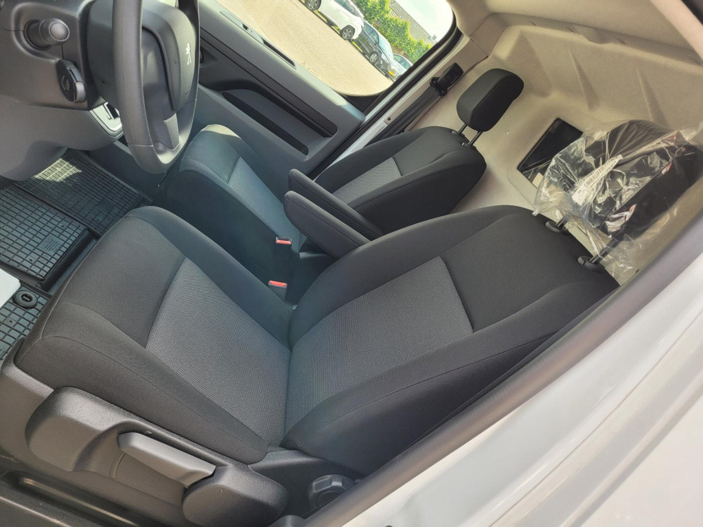 Peugeot E-expert standard 100kw 260nm 2st. op voorad