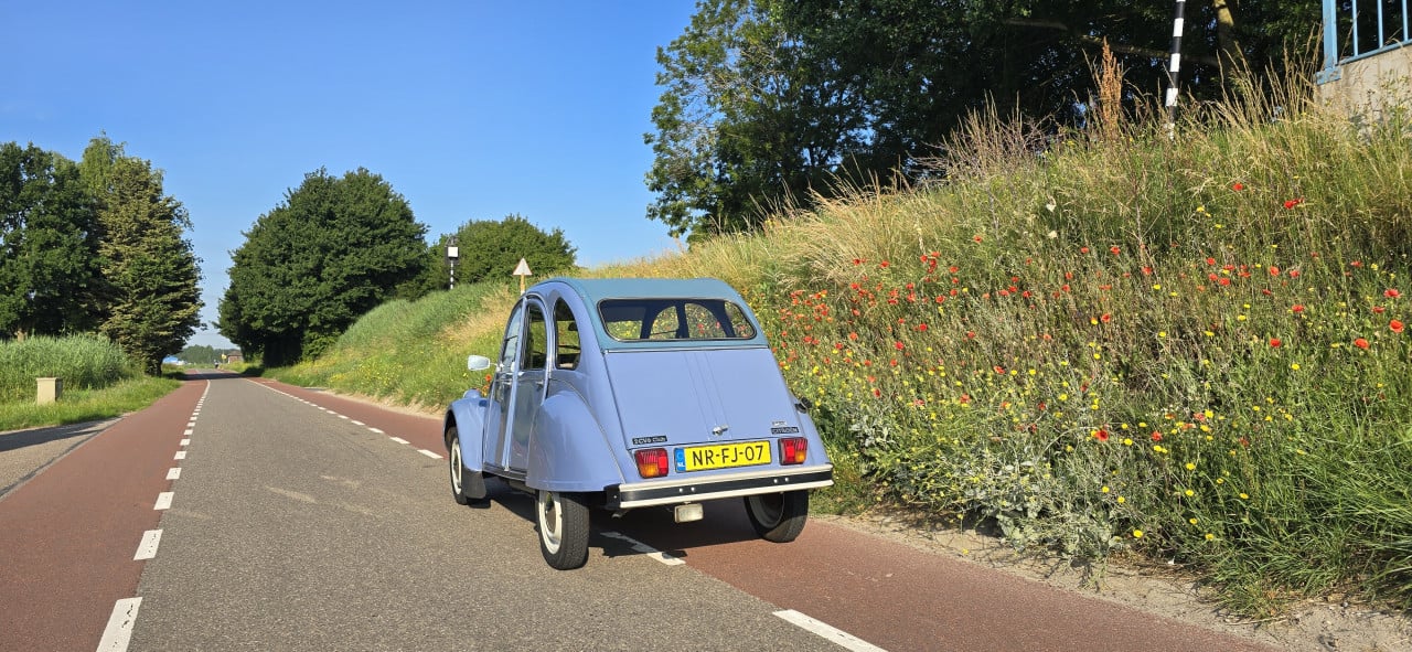 Citroën 2CV6 Club – 1989 – Mooie blauwe klassieker (APK t/m 07/2026)
