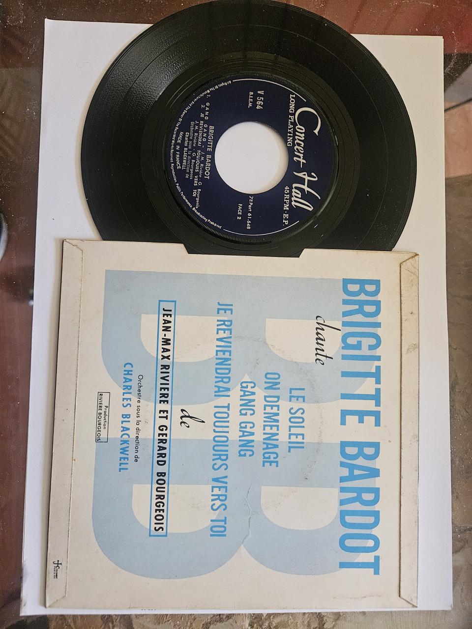 Brigitte Bardot vinyl "7" 5x