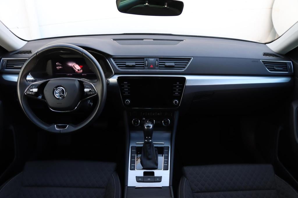Skoda Superb combi 1.5 tsi act business edition 150pk