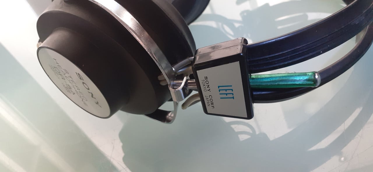 Sony stereo vintage headphone type DR-5A
