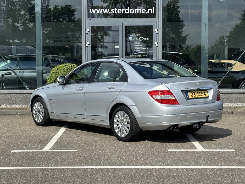 Mercedes-Benz C-Klasse 180 k elegance l stoelverwarming l trekhaak l alarm 